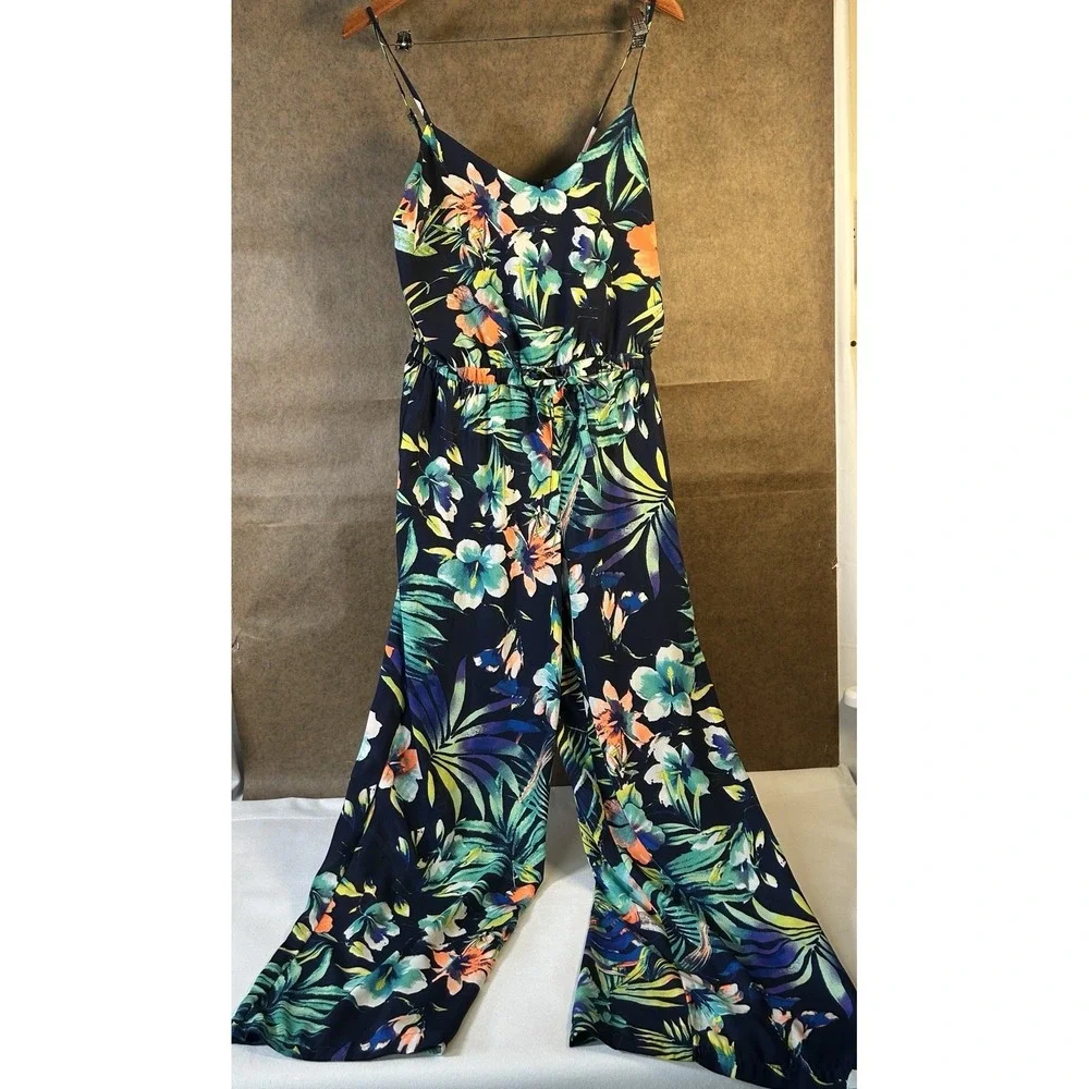 Love Tree floral spaghetti strap wide leg jumpsuit Romper Sz Small - Picture 2 of 7